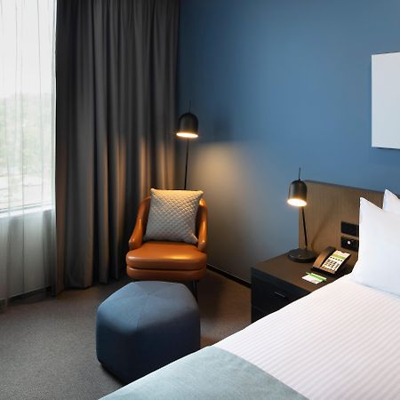 Holiday Inn Sydney St Marys By Ihg Exterior photo