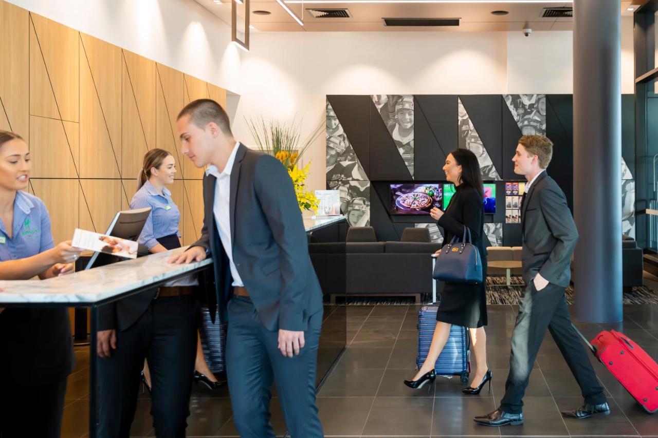 Holiday Inn Sydney St Marys By Ihg Exterior photo
